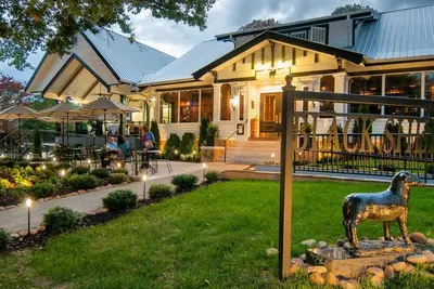 Image de Memory Maker, Top of Ga Cottage in charming Mineral Bluff with Ac, WiFi