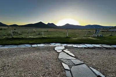 Image de Cabin 3 at the Almo Inn, Close to City of Rocks National Park and Castle Rock