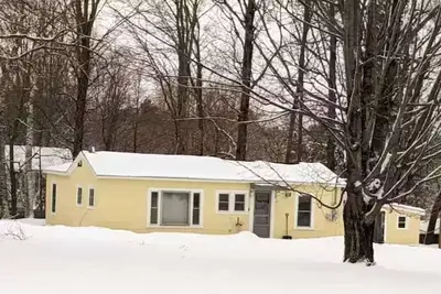 Image de White Mountain Cozy Cottage of Bethlehem with hot tub