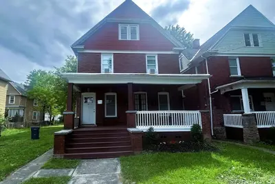 Image de Walk to Niagara Falls! Newly Renovated 4 Bedrooms
