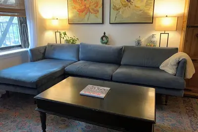 Image de Lovely Apt with Queen Bed & Queen Murphy Bed, Close to Subway, Sleeps 4
