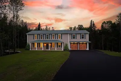 Image de New - The Acadia Base Camp