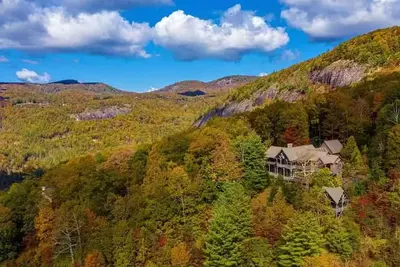 Image de Picturesque views of Sapphire and Lonesome Valley