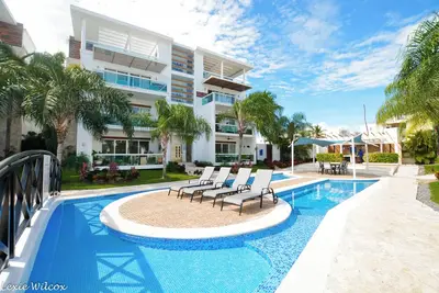 Image de 2-bedroom Apt in amazing Punta Cana W/Ac, WiFi, fitness room Long / Short Term