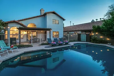 Image de North Scottsdale 4 Bdrm w/Pool and Game Room!