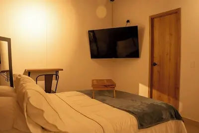 Image de Lleras Luxury Stay w/ Private Jacuzzi