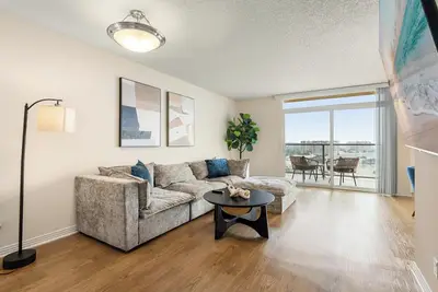 Image de Smoky Quartz - Marina View Spacious 3br near Yacht Club