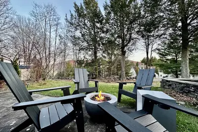 Image de Stylish 3br Getaway – 3 Minutes to Windham Mountain Resort, Ac & WiFi Included!