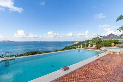 5 Bed Villa Chanticleer in Petite Saline,
