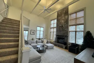 Image de Haystack Highlands on Haystack golf course. Ski, Hot tub, Sauna, Tennis