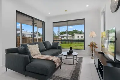 Image de Spacious 5br Family Home in Leafy Corinda
