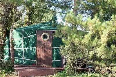 Image de 'Crab Shack' Luxury Yurt with Harbour & Sea Views