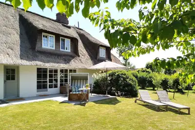 Image de Charming house in a central yet absolutely quiet location.