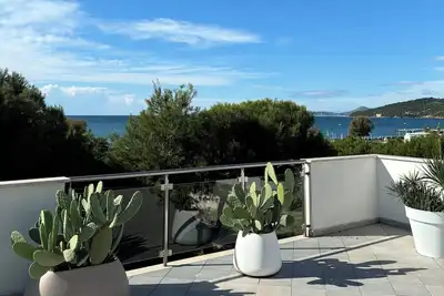 Image de Where the Sunset Meets the Sea - Panoramic penthouse a stone's throw from the beach