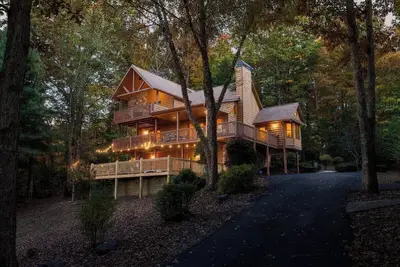 Image de Cardinal and Bear Lodge