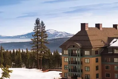 Image de Ritz Carlton 3-bedroom resort in delightful Truckee with fitness room, WiFi, Ac