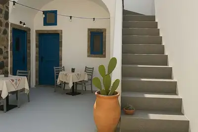 Image de Amphora Charm Suite - Akrotiri Escape