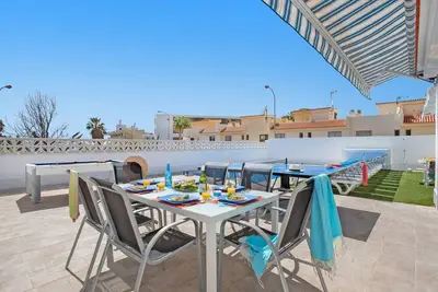 Image de House with pool in a fantastic location