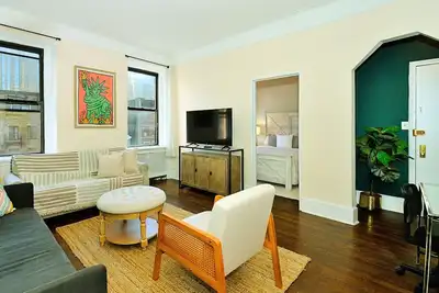 Image de Bright Nyc Nest for 10 – Blocks from Broadway