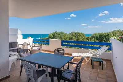 Image de Duquesa Suites 2424 Azure Skyline