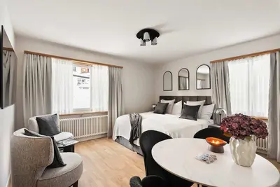 Luxe Davos Studio, Central, Walk to Lifts
