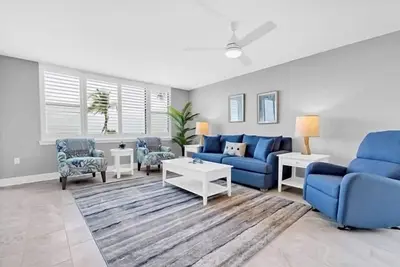 Image de Beachfront Bliss: Luxe Ground-Floor Condo with Gulf Views & Resort Amenities
