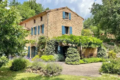 Image de Mas Ă louer Sud Luberon, dans un cadre bucolique