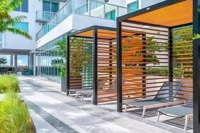 Image de Luxury Penthouse with Water Views and  Massive Private Terrace and Free Parking