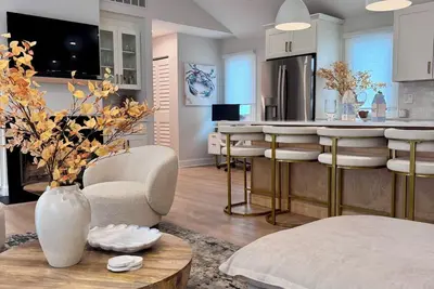 Image de Luxury 3-Bedroom Condo in the Heart of Margate’s Central Marina District