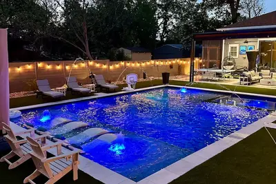 Image de Luxurious Austin Retreat With Resort Pool