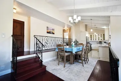 Image de Calabasas luxury 3 Bed 2 Bath Mountain View with Patio quite