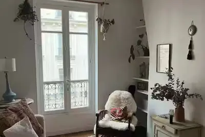 Image de Sanctuary in trendy Parisian neighborhood