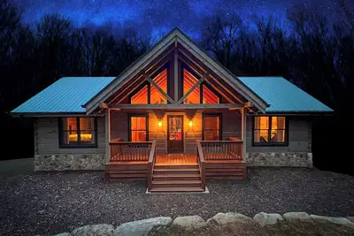 Image de Mountain Hideaway - Hot Tub, Fire Pit, Close to Town