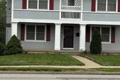 Image de Spacious Charming Md-twn, 2Sty, 8-10Bd, Deck/Patio, Wi-Fi, Laundry N Heart of Kc