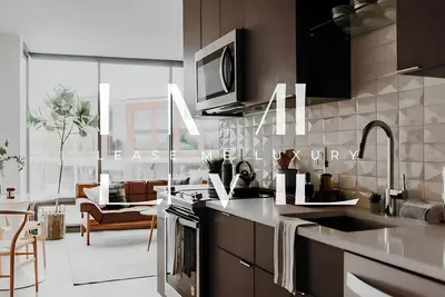 Image de Two bed Penthouse in Shaker Heights, perfect to set up close to the city.