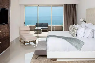 Image de 5 Diamond 4 Bedroom Penthouse