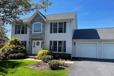 Image de Beautiful home with great view of Beaver Stadium