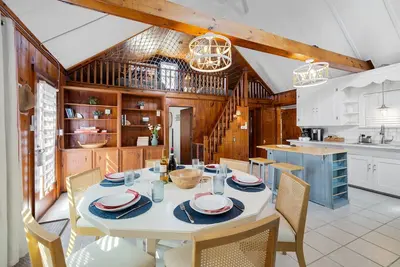 Image de Lobster Trap Getaway - 5-Min Walk to the Beach