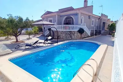 Image de Private Villa with Swimming pool in Torrevieja, Ac &Wifi