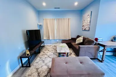 Image de Relaxing Pet Friendly 3br Near Biotech, City