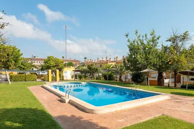 Image de Appartement 'Pretty Bungalow' avec vue sur les montagnes, Wi-Fi et climatisation