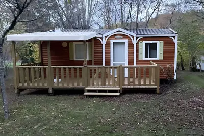 Image de Camping 3★ Périgord Noir – Mobil-home avec piscine, pêche, snack et activités familiales