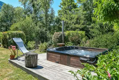 Image de Maison de vacances 'Fayard' avec vue sur les montagnes, terrasse privée et Wi-Fi