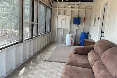 Image de Cozy cabin for a family of 6!