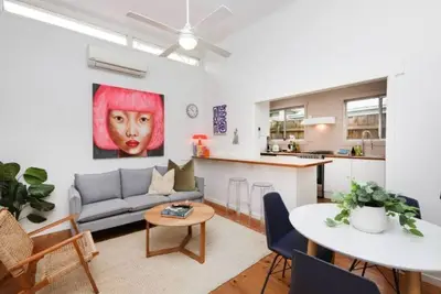 Image de Yarraville Nest: 3m to Village \/ 2br & Backyard
