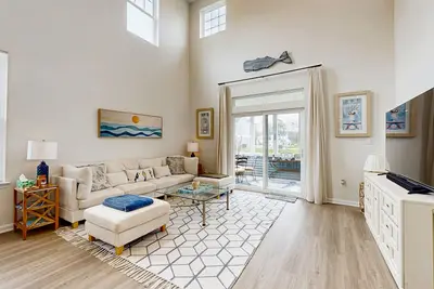 Image de Friendship Creek spacious townhouse with patio & community pool