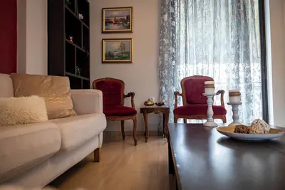 Image de Lampsakou 1 au Pirée, un appartement confortable avec vue sur la ville