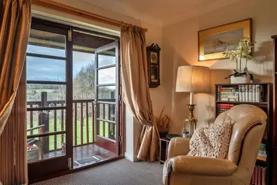 Image de Bungalow à Cornwall avec vue sur verger