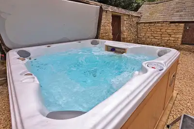 Image de Manoir près de Milton Keynes avec jacuzzi