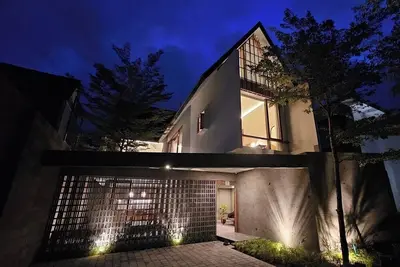 Image de 2-Bedroom Minimalist Villa in Parerenan #5